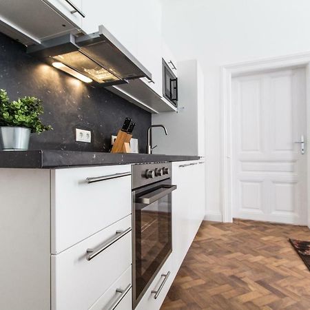 וינה Design Apartments I Contactless Check-In מראה חיצוני תמונה