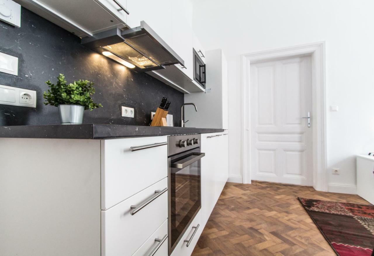 וינה Design Apartments I Contactless Check-In מראה חיצוני תמונה