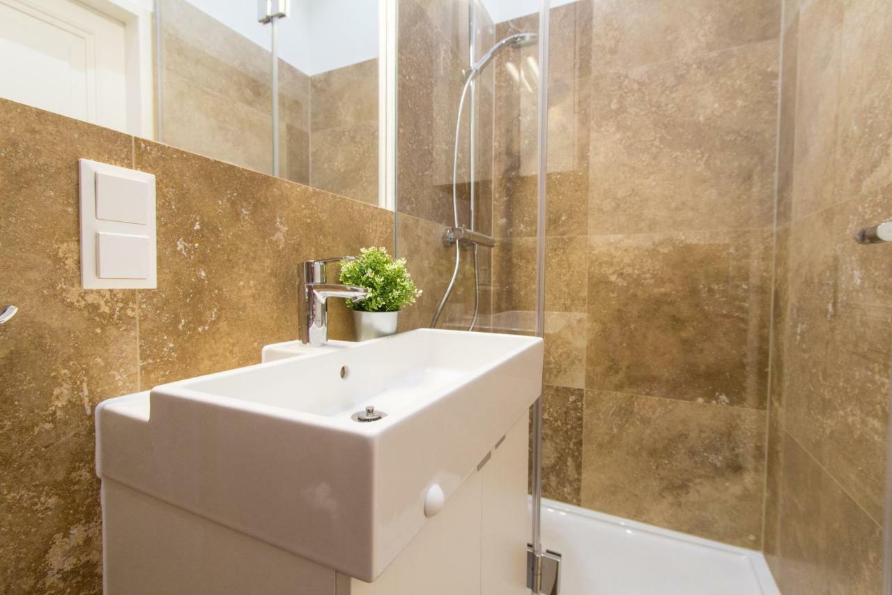 וינה Design Apartments I Contactless Check-In מראה חיצוני תמונה
