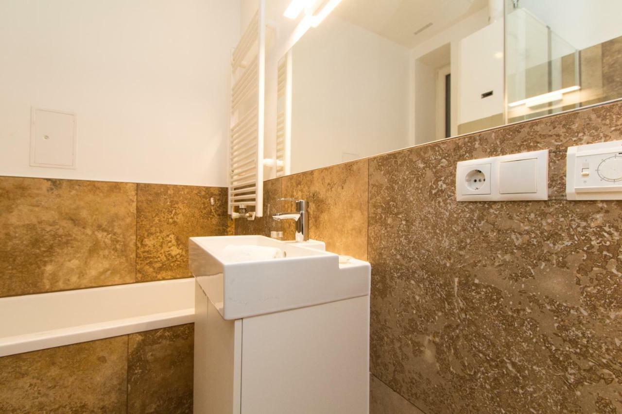 וינה Design Apartments I Contactless Check-In מראה חיצוני תמונה